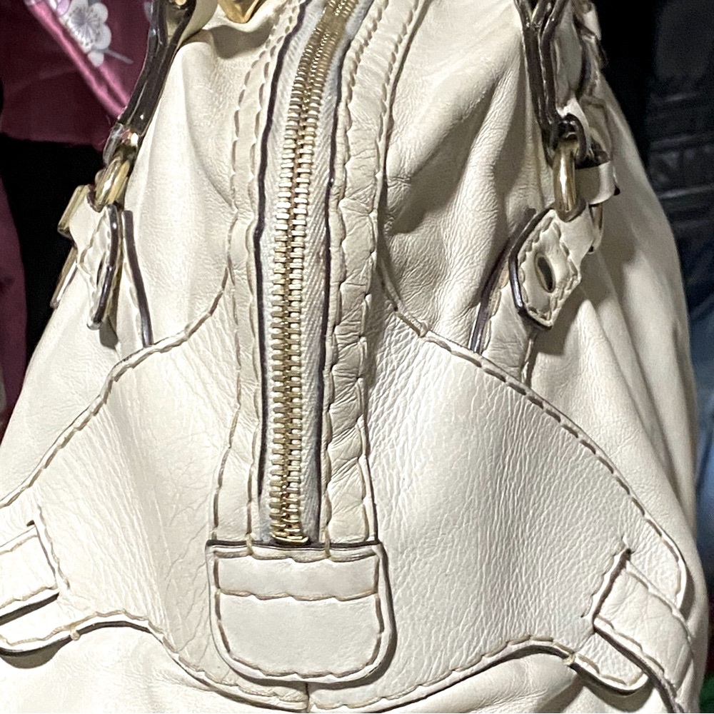 Gucci • Ivory Leather Horsebit Nail Boston Bag - Picture 11 of 16